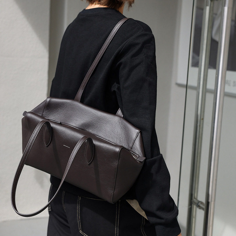 休闲风真皮保龄球包2026新款头层牛皮百搭复古肩大容量波士顿包,箱包皮具/热销女包/男包,通用款女包,淘宝优惠券,粉丝福利购,淘宝优惠卷