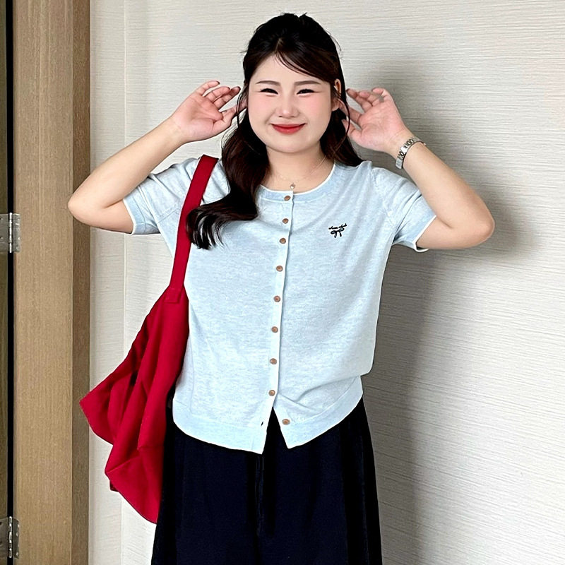 大码女装气质百搭休闲刺绣上衣女2026夏款胖mm宽松短袖针织开衫潮