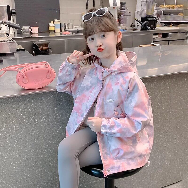 女童外套2026新款超火洋气春装中大童时髦流行夹克儿童冲锋衣春季