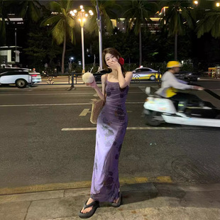 超漂亮绝美紫色裙子吊带碎花连衣裙子女夏季新款级感气质收腰长裙