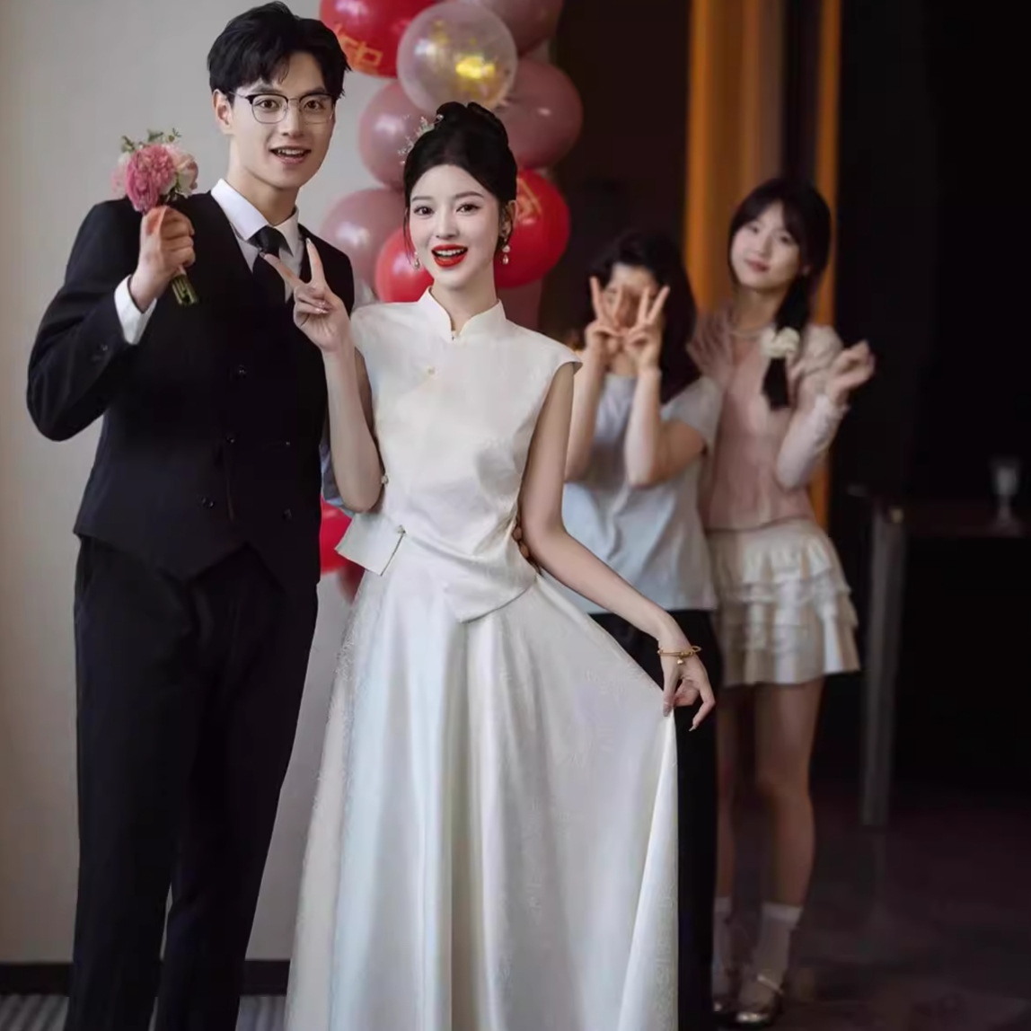 订婚旗袍改良连衣裙套装2026新款新中式领证登记结婚长款礼服晨袍