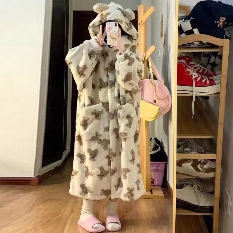 秋冬季新款睡衣少女珊瑚绒保暖卡通可爱小熊加绒加厚带帽子睡袍