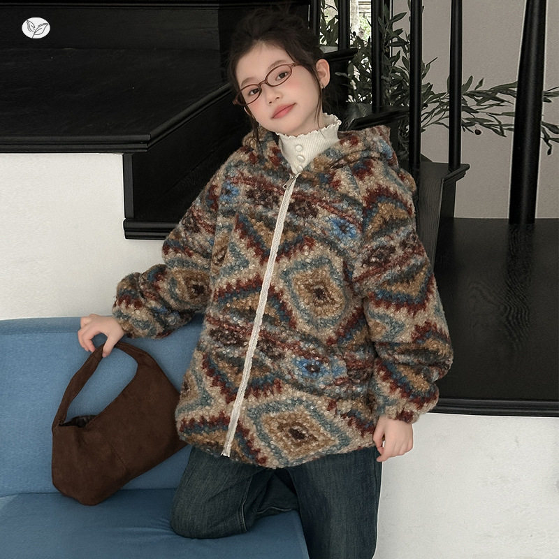女童2025年秋冬新款费尔岛复古外套女大童户外加绒加厚保暖毛毛衣，童装外套，祺儿童装