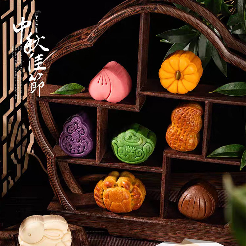 中秋国潮宫廷月饼中式糕点蛋黄柿月饼