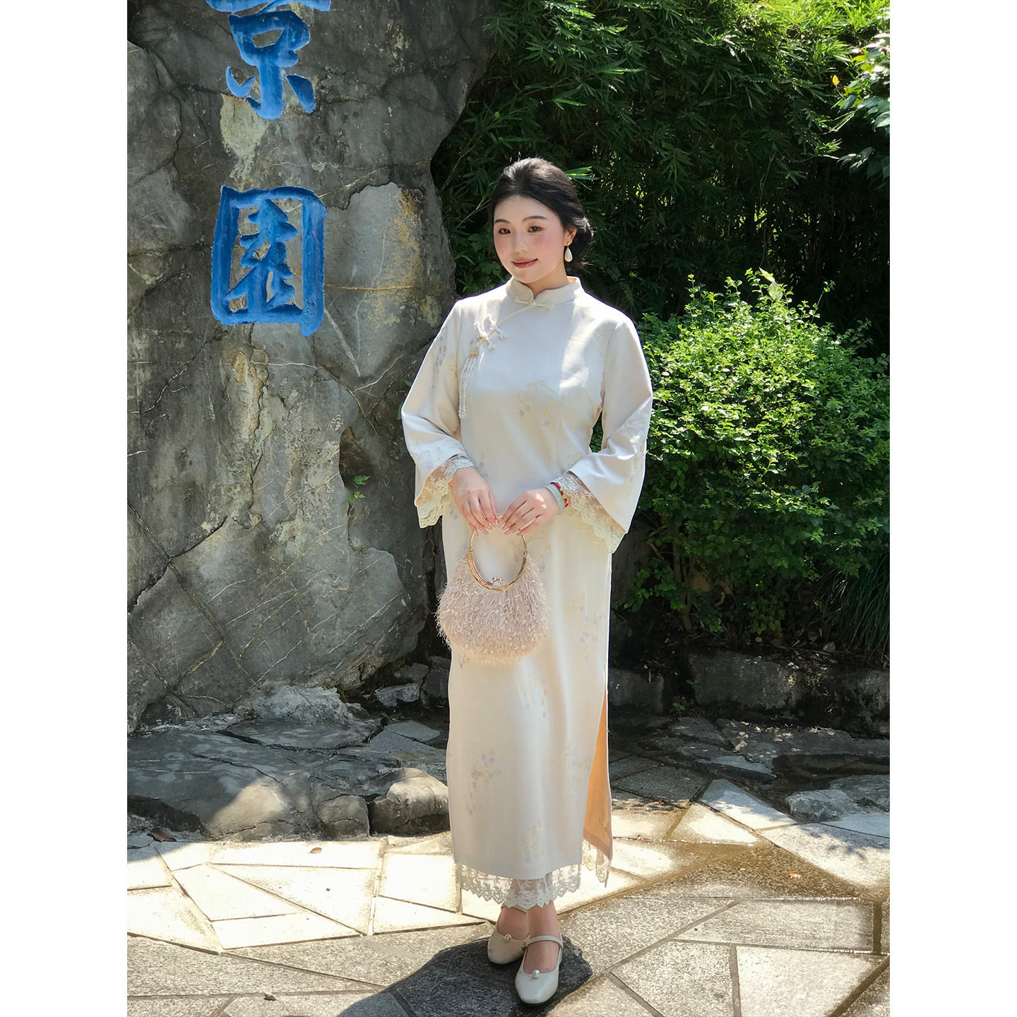 国风新中式麂皮绒刺绣裙旗袍