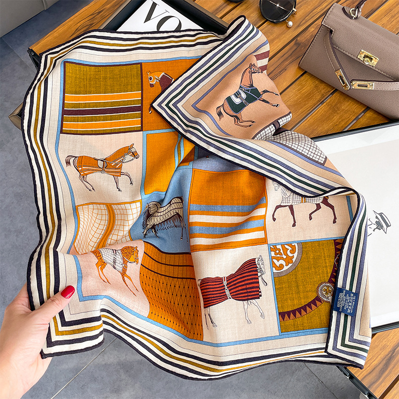 双面异色真丝羊毛围巾丝毛方巾