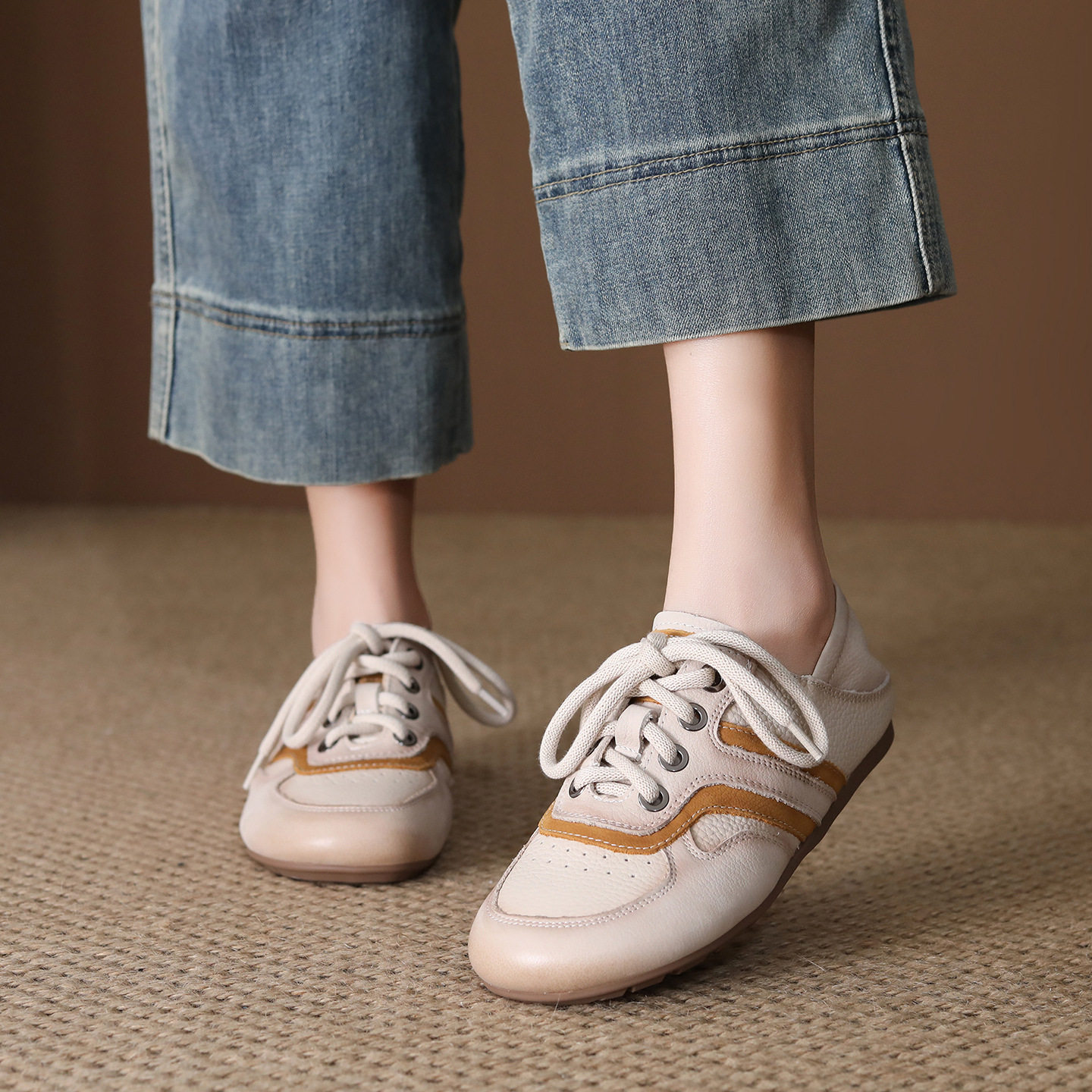 头层牛皮单鞋女2026春季新款圆头系带平底舒适不累脚运动休闲鞋