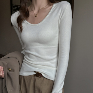 白色内搭打底衫女新款v领修身显瘦仿羊绒韩系级感上衣可外穿