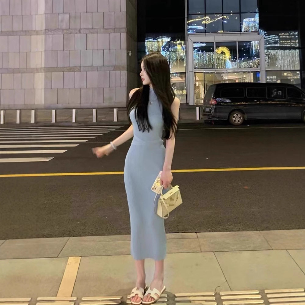 纯欲打底针织连衣裙子女收腰气质秋季设计感小众辣妹修身包臀长裙
