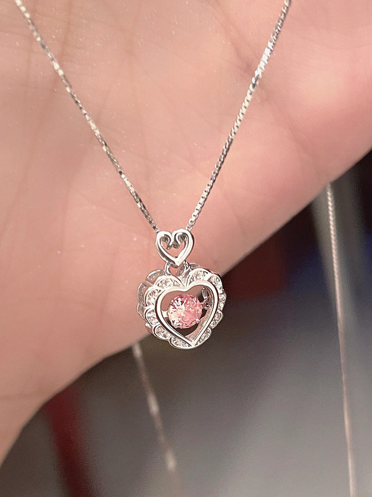 粉钻爱心项链女轻奢小众锁骨链女级感吊坠首配饰品颈链跳动的心