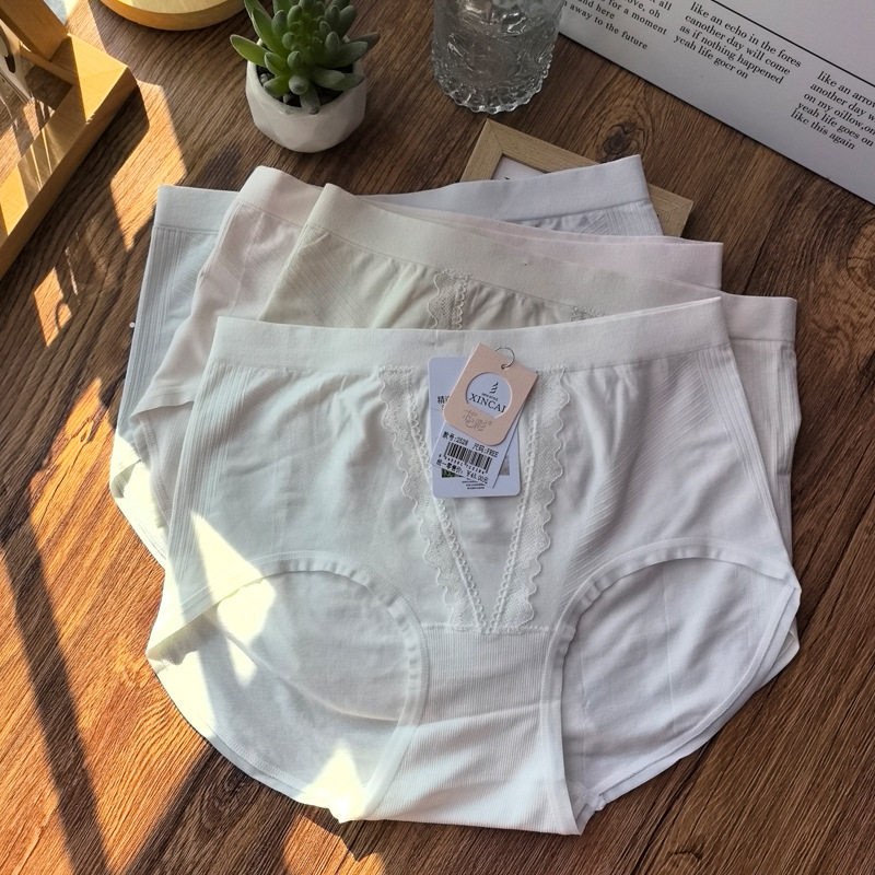 芯彩无痕提花蕾丝边少女三角裤V字纯色透气蚕丝底档内裤