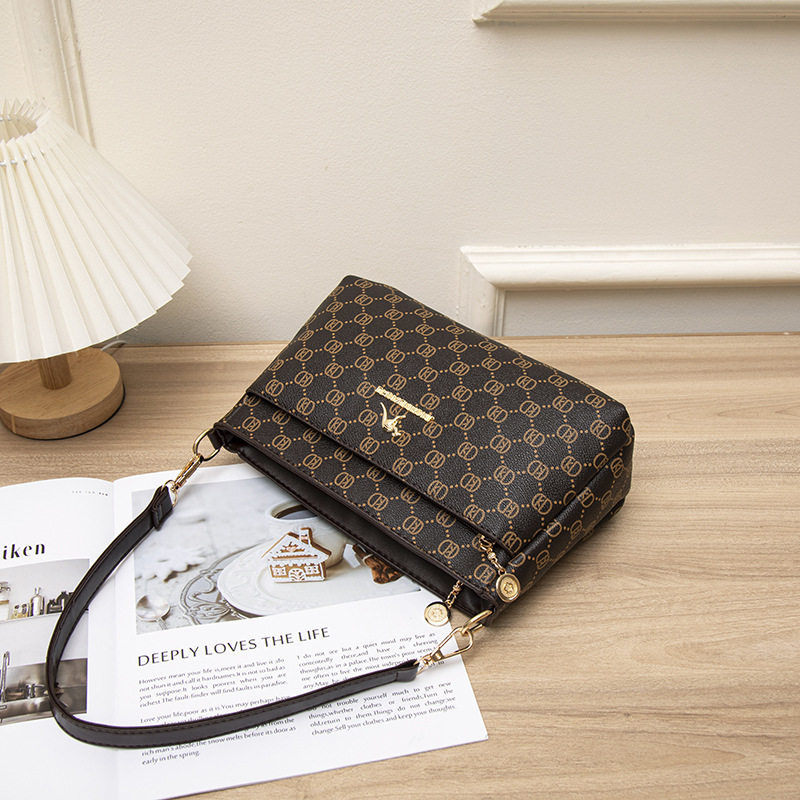 2025新款女包包气质简约手提包大容量印花肩斜挎包中年妈妈买菜包