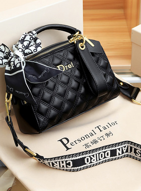 小香风包包女式手提枕头包2025新款级感轻奢真皮女包肩斜挎包