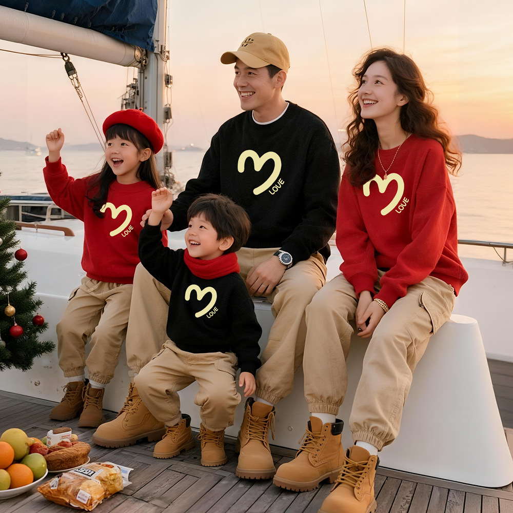 新年红色卫衣一家三口亲子装全家福秋冬洋气母子母女加绒情侣外套