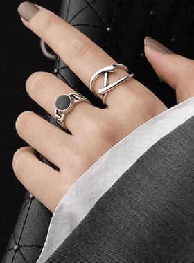 黑色戒指轻奢小众设计精致复古镂空交叉戒指女简约时尚银戒指个性