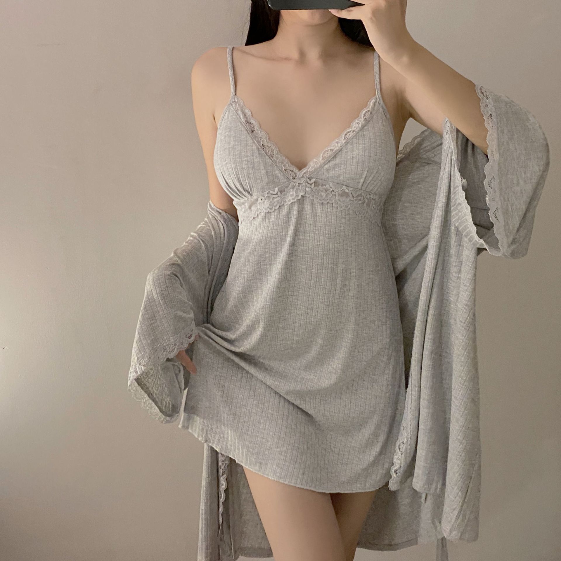 睡衣女士吊带睡袍两件套韩版简约家居服长袖V领性感睡裙纯欲套装