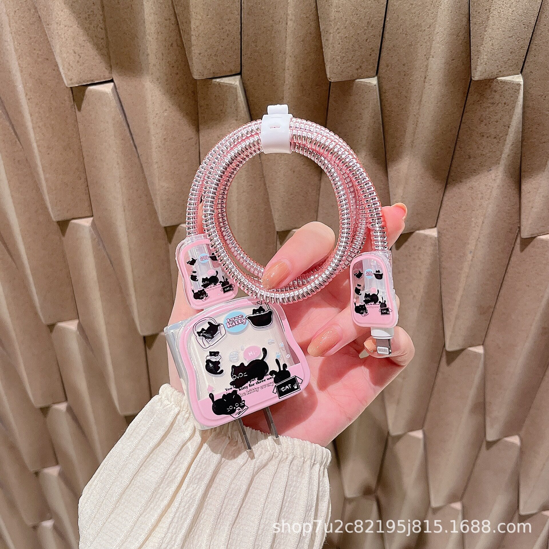 黑色卡通猫咪适用苹果16充电头套20w充电器保护套数据线防断波浪