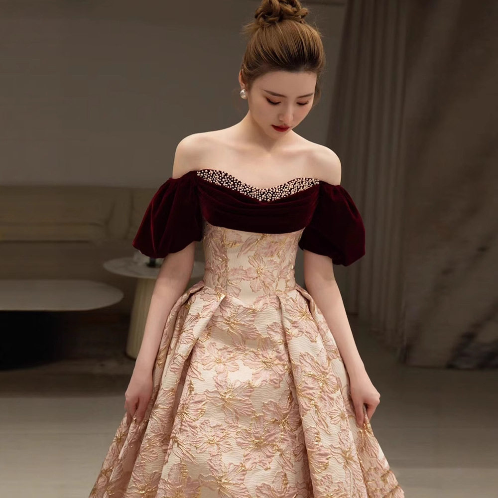 敬酒服新娘小个子春季红色晚礼服女级感结婚法式订婚礼裙一字肩