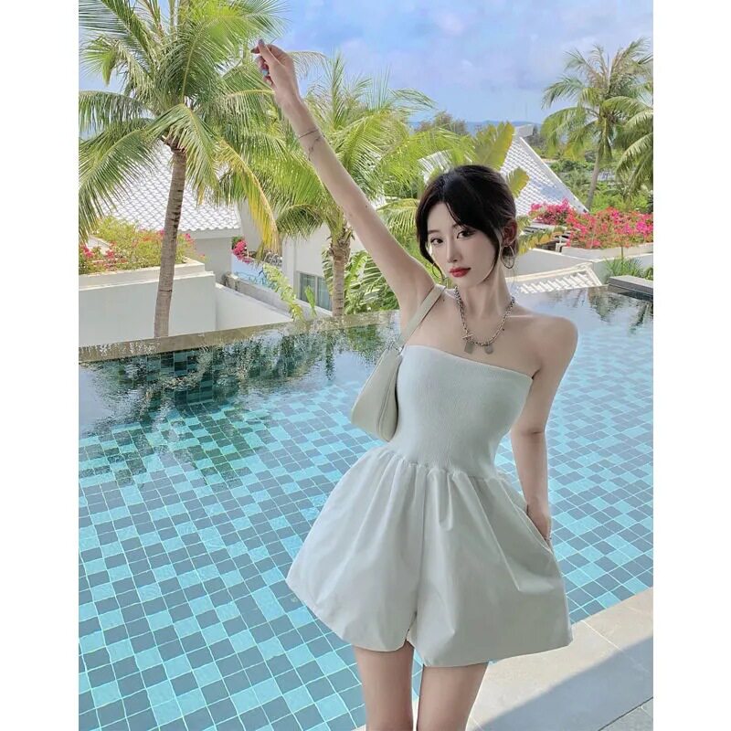 海边抹胸连体裤海边短裤图片