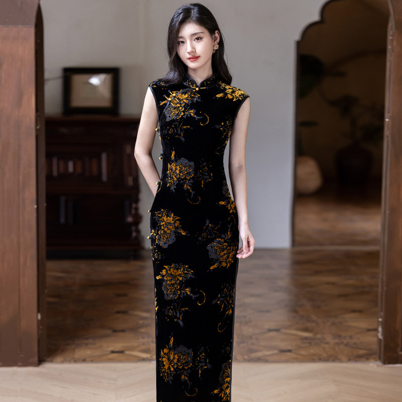 黑色丝绒国风新中式长款秋季无袖旗袍改良年轻款女级感复古春秋