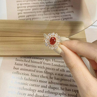 精致彩宝高级感巨好看的戒指女粗胖手大号冷门2025新款爆款学生党