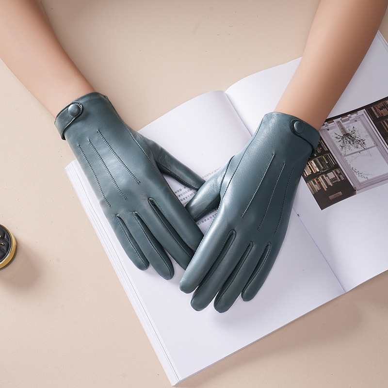 雾霾蓝小羊皮触屏真皮手套女冬加绒驾开车骑行时尚短款防风寒保暖