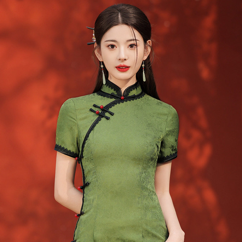绿色复古新中式旗袍2026新款夏季改良年轻款少女日常民国风连衣裙