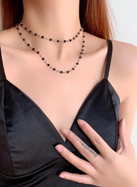 1条黑色玻璃珠夹球时尚长项链Y字链