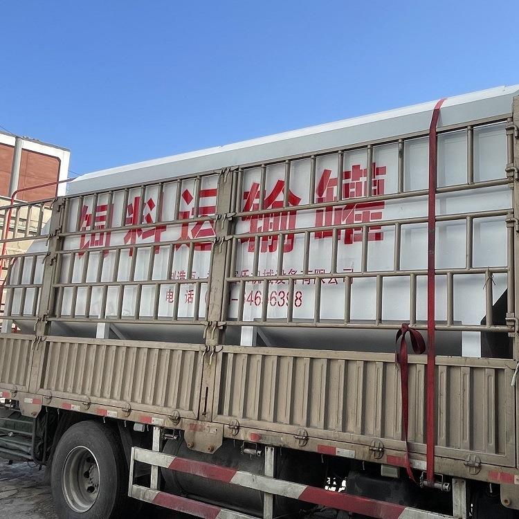 散装饲料运输罐鸡鸭鹅饲料运输车适合各种车型厂家报价不限场地