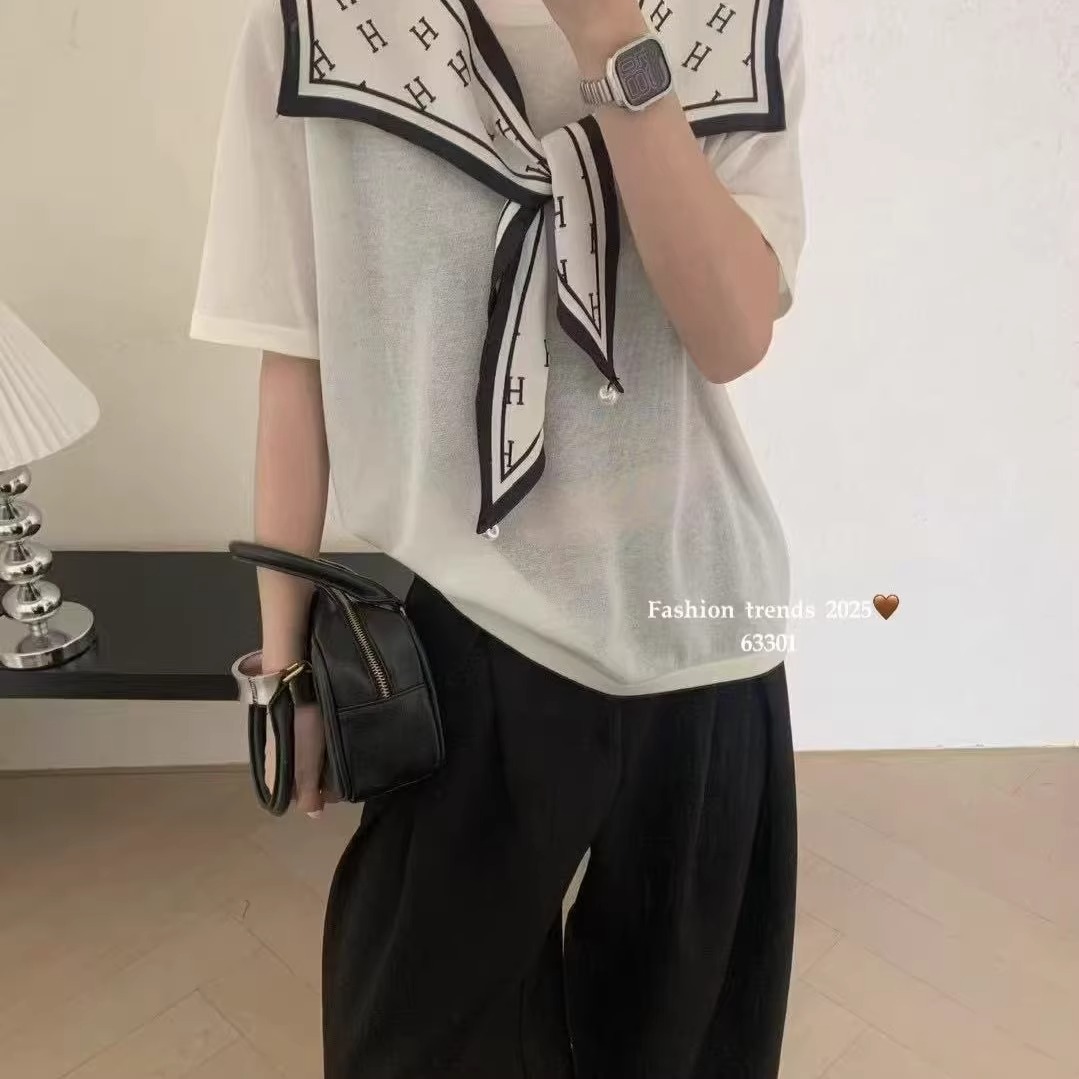 今年流行好看字母珍珠披肩冰丝短袖T恤女2025夏新款休闲百搭上衣