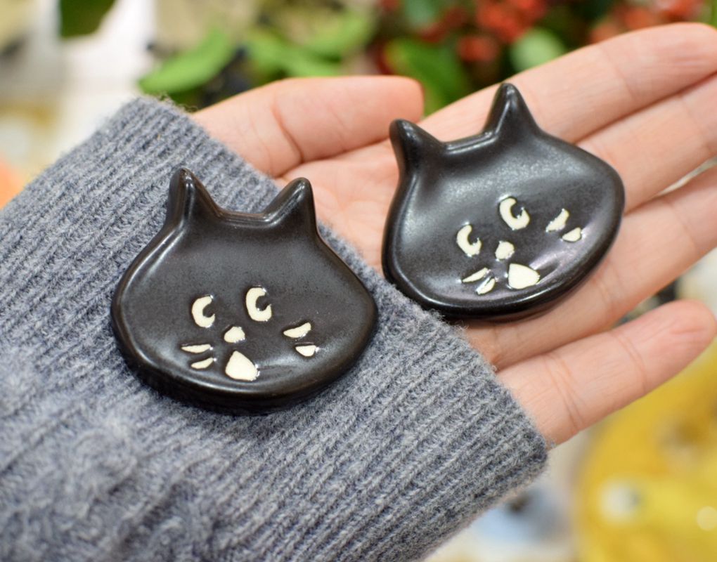 日dan Net猫黑色小猫头筷子架 惊讶表情猫可爱筷子托猫咪陶瓷筷枕