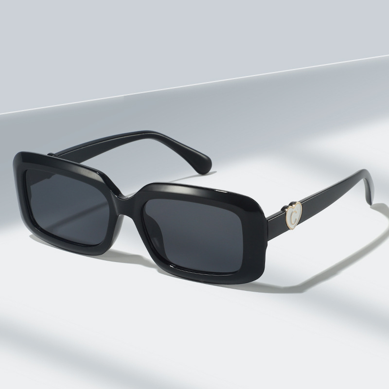 2025 new small square frame sunglasses temples love anti-ultraviolet outdoor sunshade fashion trend sunglasses