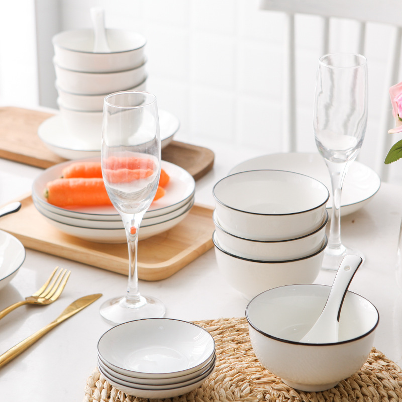 北欧碗碟套装家用2026新款陶瓷餐具套装网红盘子碗高级感碗盘碗筷