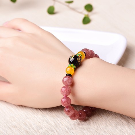 Nature's Art — Raw Rose Quartz Bracelet