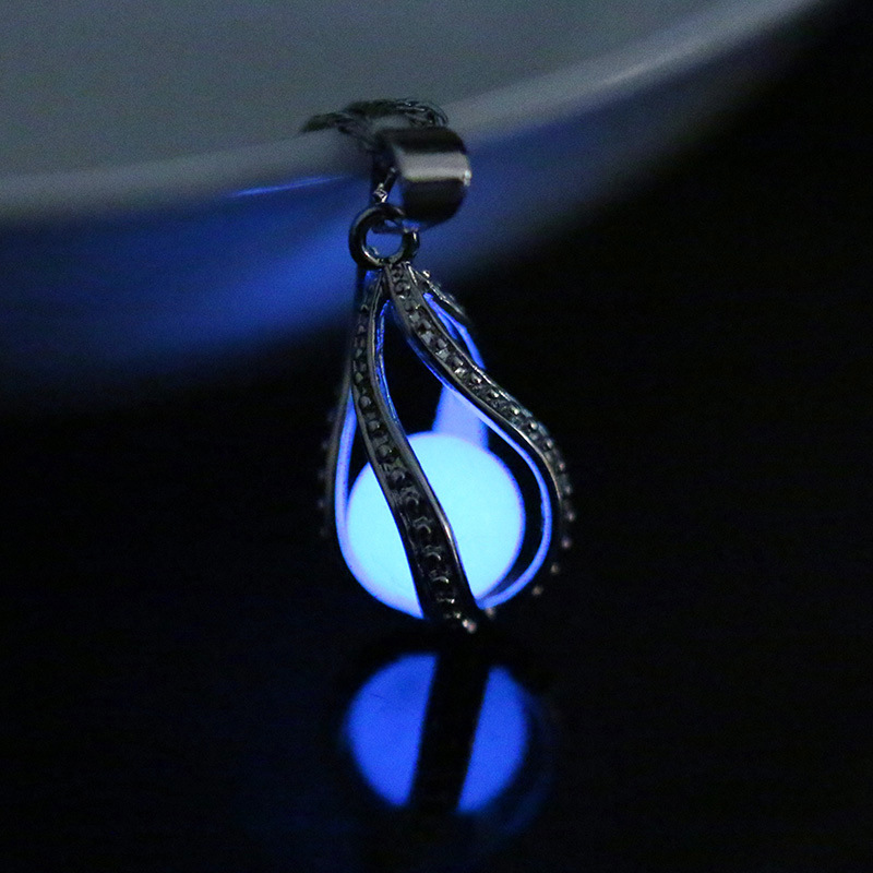 Nature's Art — Raw Moonstone Necklace