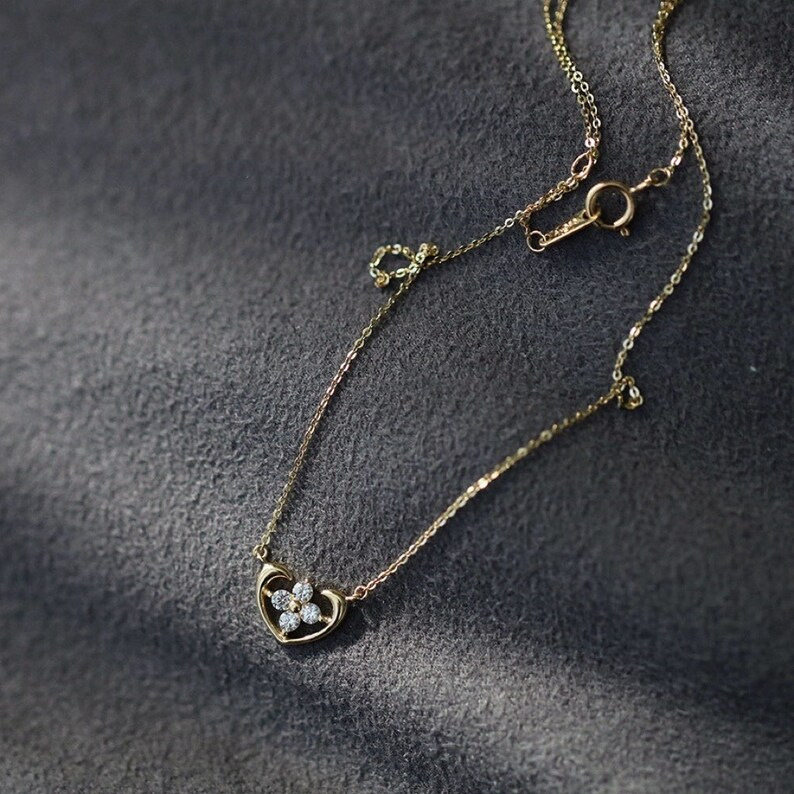 14K gold Vintage hollow heart thin necklace