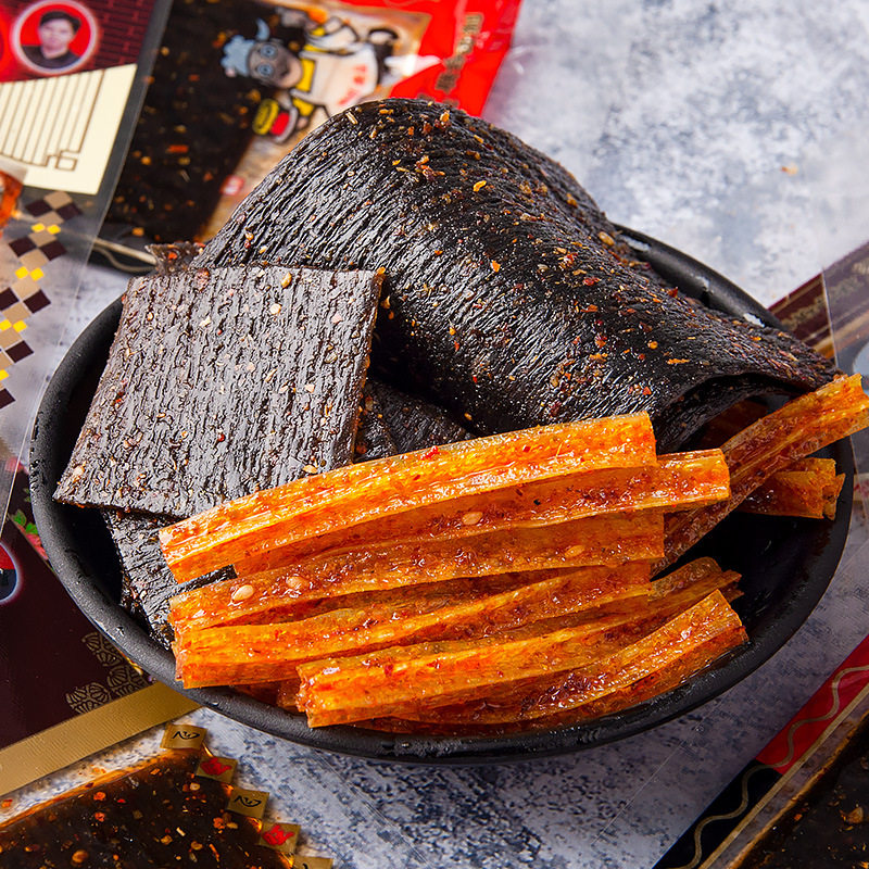 飞旺臭干子16g*100包辣条儿时怀旧麻辣味休闲儿童节解馋小零食品