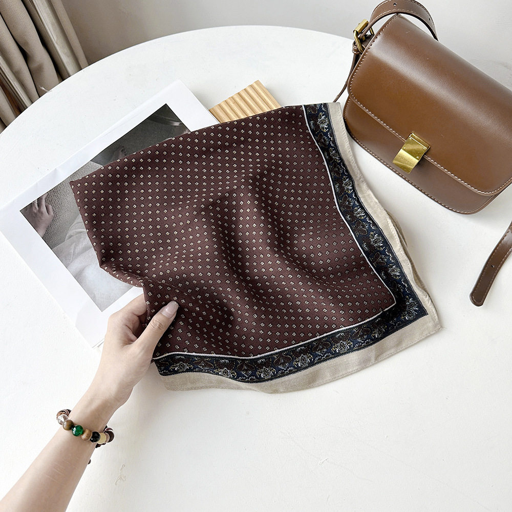 新款人字纹腰果丝巾拼色方巾文艺复古小方巾装饰围脖围巾透气领巾