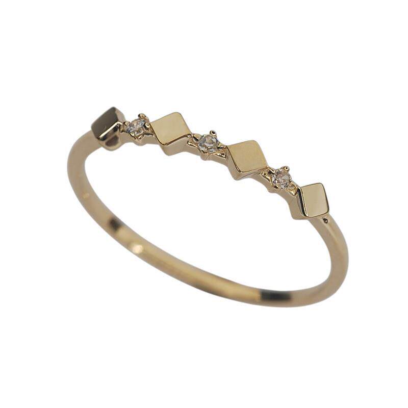 9K gold diamond-encrusted diamond-shaped interval ring