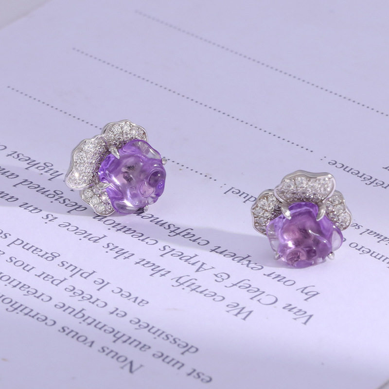 Luxury Modern Chinese Crystal Stud Earrings
