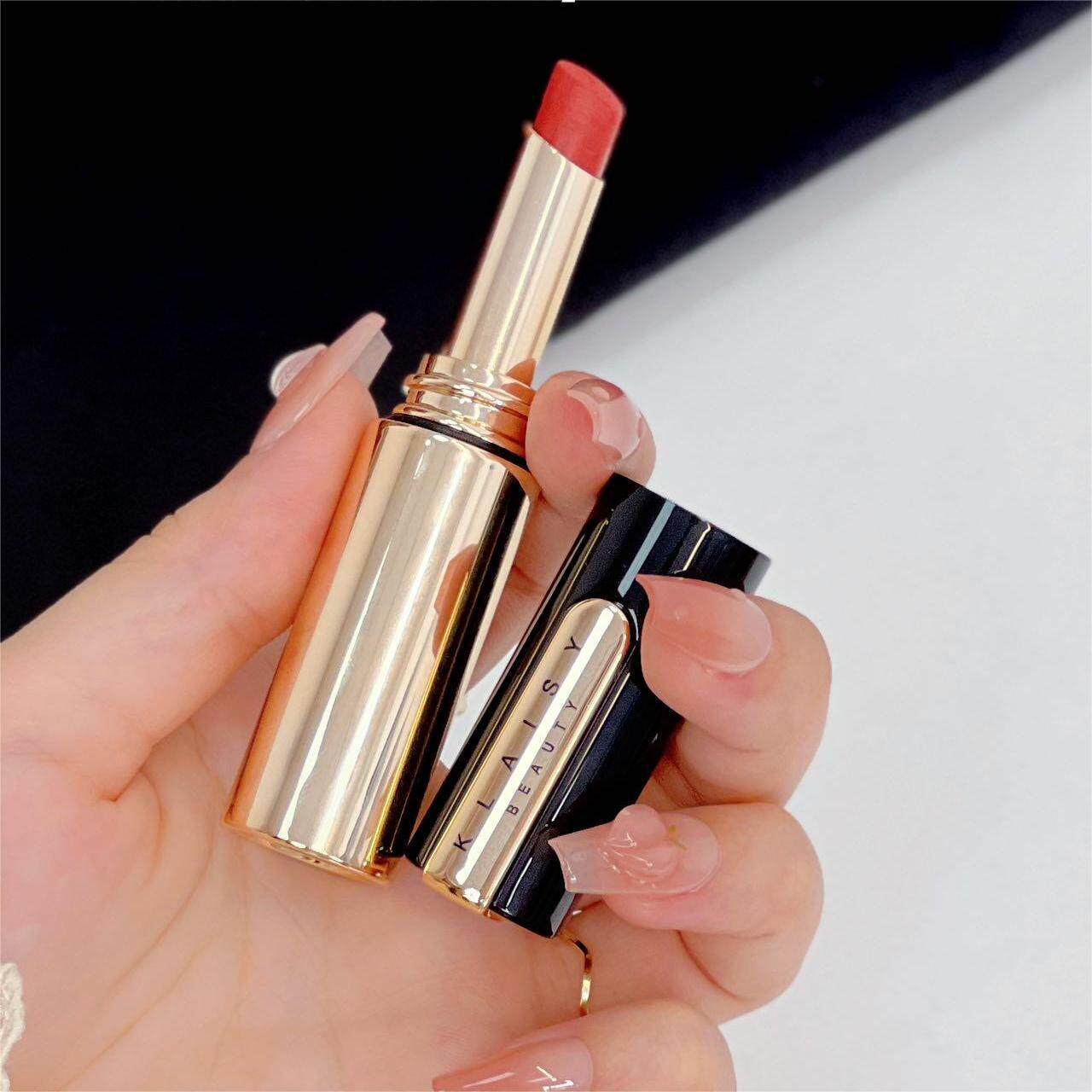 厂家直销雾感锁色不沾杯口红平价好用学生平价