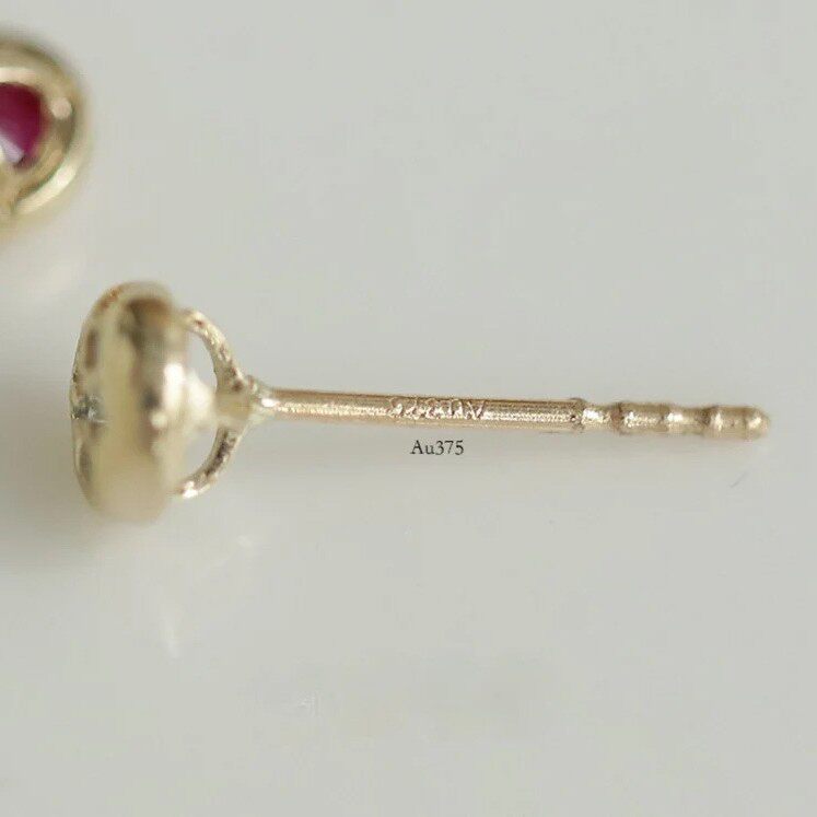 9K gold Christmas Series Heart, Snowflake, deer, star, screw and ear stud