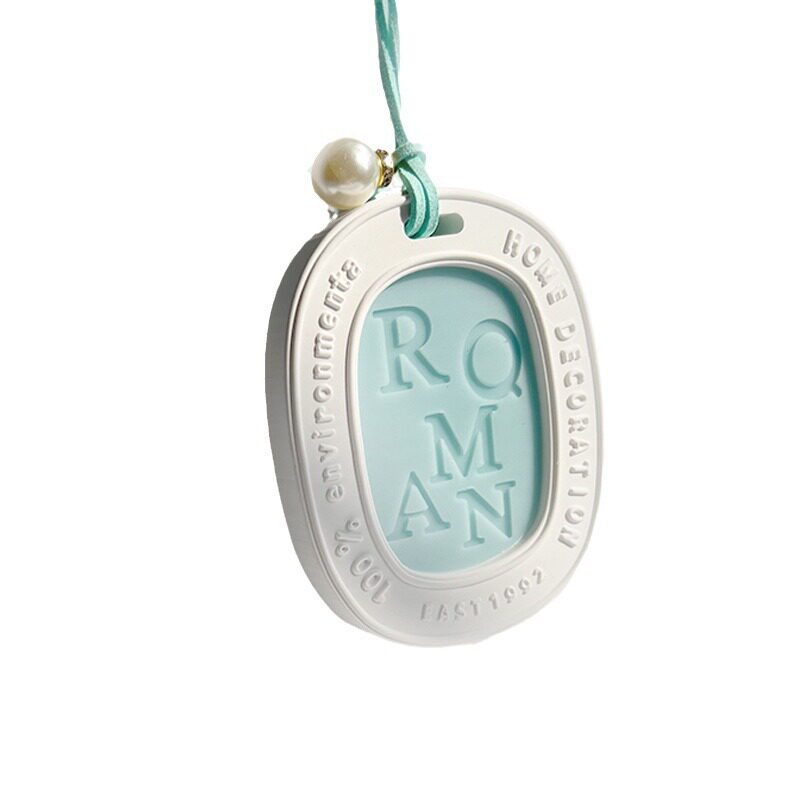 衣柜香薰蜡片汽车香水挂饰石膏香薰片固体香膏持久留香清新空气