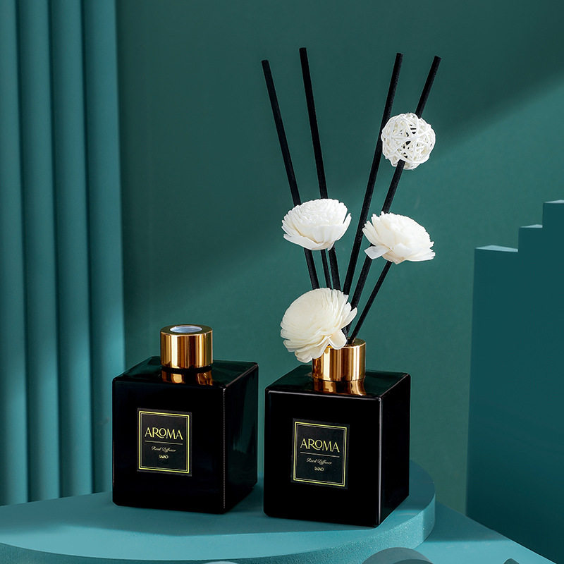 高级香薰无火精油卧室持久家用香氛厕所卫生间摆件酒店香水UT同款