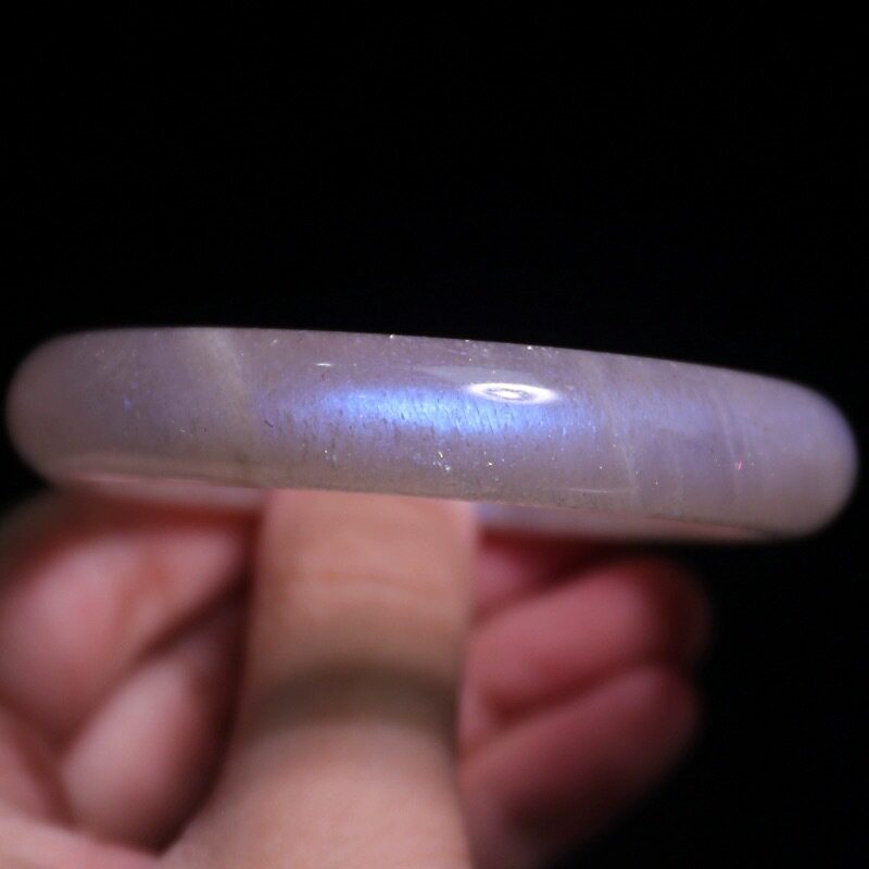 Earth's Treasure — Natural Moonstone Bracelet