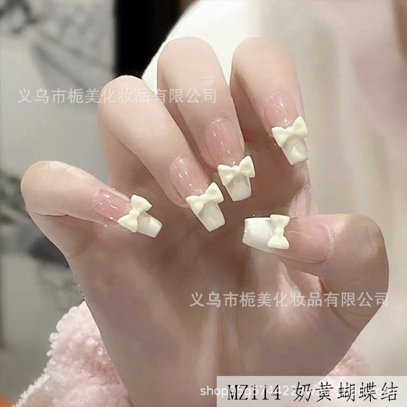 2026新款穿戴甲美甲蝴蝶结指甲贴显白穿戴式甲片秋冬高级感批发