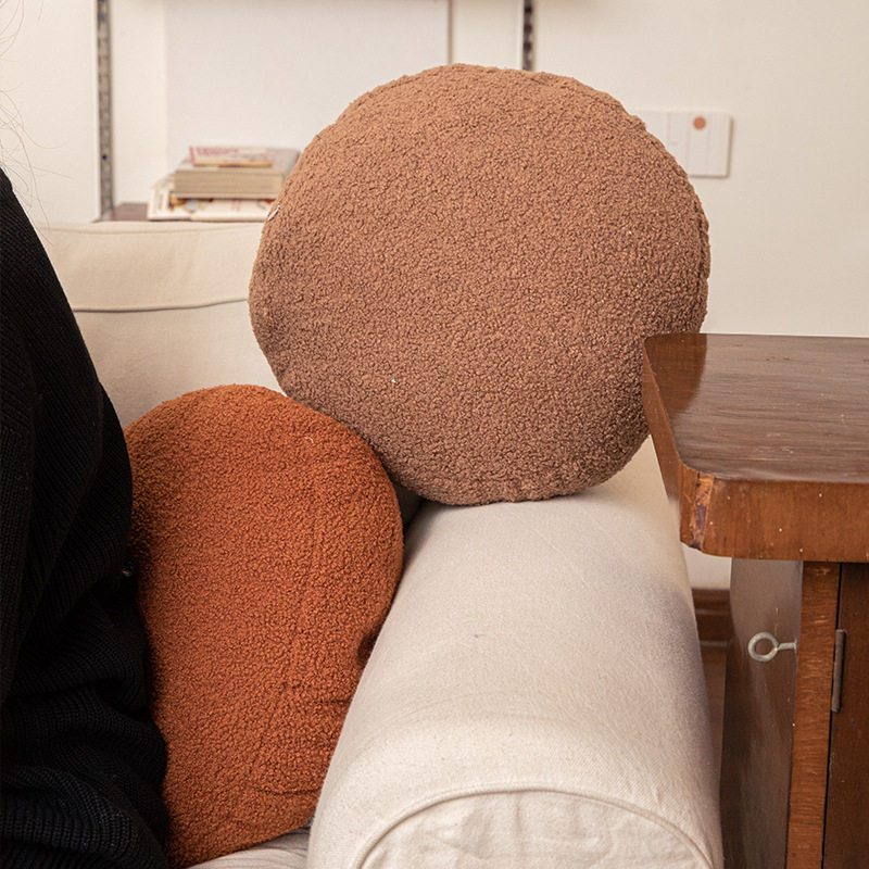 圆形抱枕现代简约家用北欧文艺ins风床头靠垫家用泰迪绒飘窗枕头