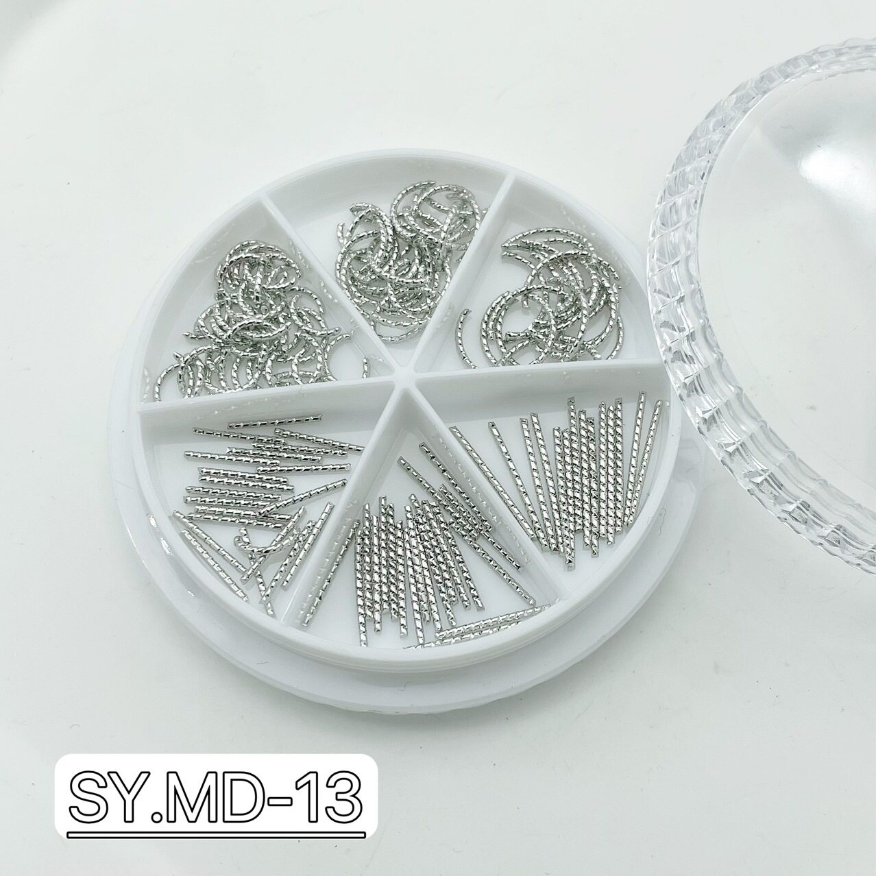 日系美甲常用铆钉六格盒装指甲百搭小金属弯棒银色银灰镂空金属框