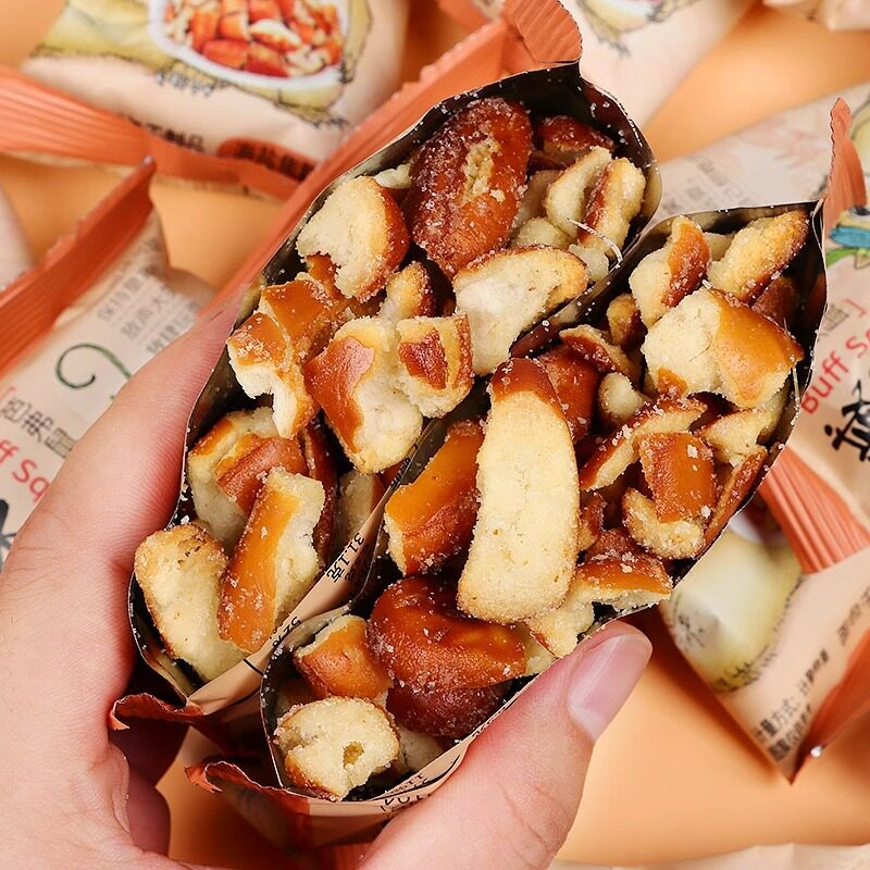 喔喔碱水干脆面包丁办公室网红解馋休闲零食品下午茶早餐小吃饼干