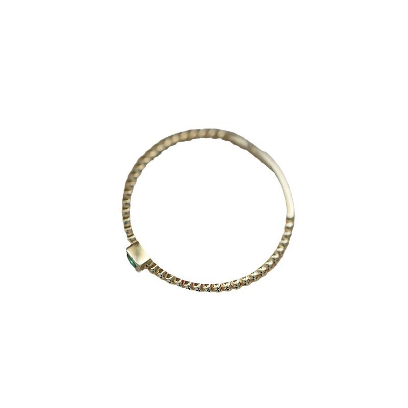 9K gold classic emerald square diamond ring